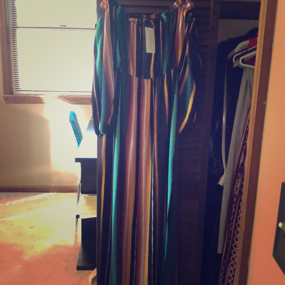 Striped sleeve cut out maxi dress with slits